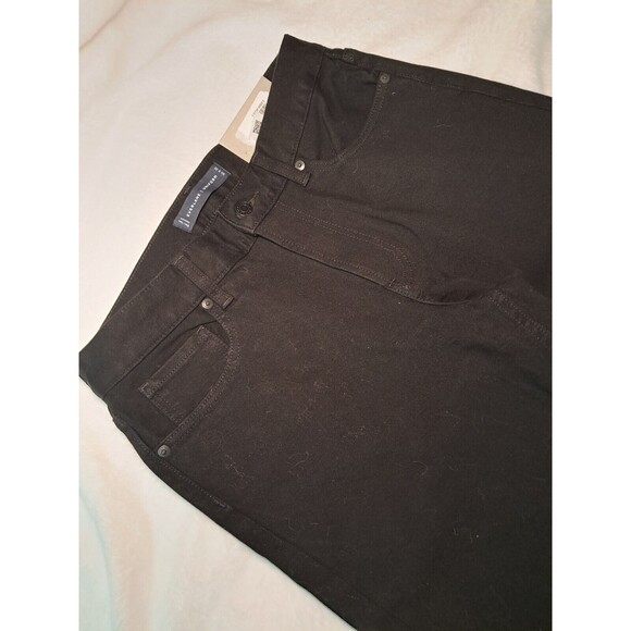 Everlane Size 30x32 The Athletic 4-Way Stretch Organic Jean | Uniform Black NWT - Picture 6 of 13